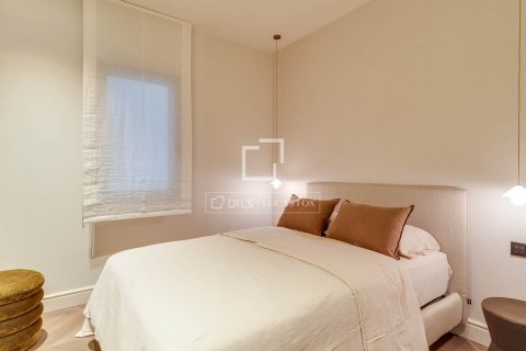 3 bedrooms apartment for sale in Barcelona, Catalonia, Spain № 7115 - photo 14