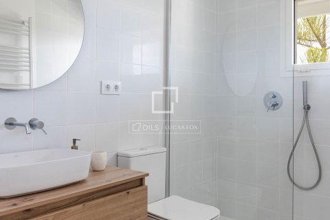 4 bedrooms villa for sale in Sant Pol de Mar, Barcelona, Catalonia, Spain № 7117 - photo 5