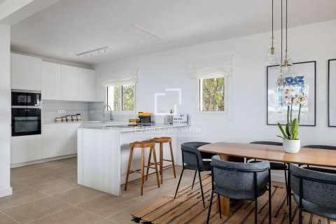 4 bedrooms villa for sale in Sant Pol de Mar, Barcelona, Catalonia, Spain № 7117 - photo 27