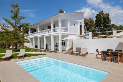Villa de 4 dormitorios en venta en Sant Pol de Mar, Barcelona, Cataluña, Spain № 7117
