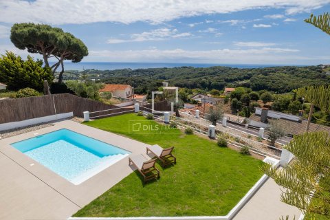 4 bedrooms villa for sale in Sant Pol de Mar, Barcelona, Catalonia, Spain № 7117 - photo 30