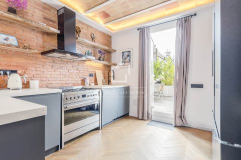Ático de 1 dormitorio en venta en Barcelona, Cataluña, Spain № 7250 - foto 18
