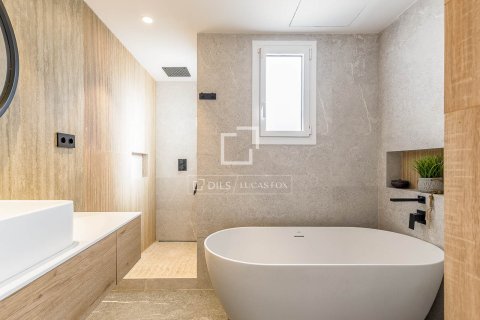 Ático de 1 dormitorio en venta en Barcelona, Cataluña, Spain № 7250 - foto 8
