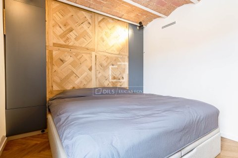 Ático de 1 dormitorio en venta en Barcelona, Cataluña, Spain № 7250 - foto 9