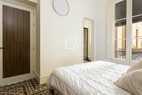 Снять в аренду квартиру в Барселона, Испания с 3 спальни, 144м², № 7245 - фото 13