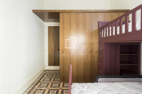 Снять в аренду квартиру в Барселона, Испания с 3 спальни, 144м², № 7245 - фото 8