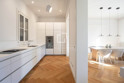 3 bedrooms apartment for rent in Barcelona, Catalonia, Spain № 7247 - photo 19