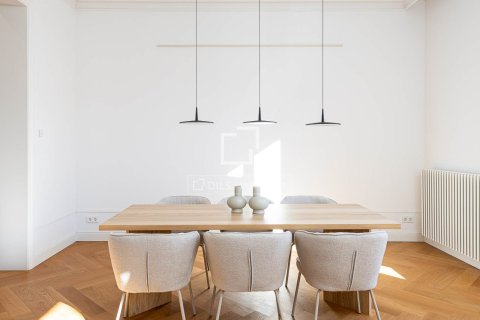 3 bedrooms apartment for rent in Barcelona, Catalonia, Spain № 7247 - photo 24