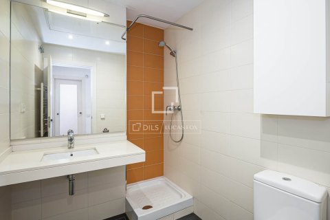 Купить квартиру в Сан-Кугат-дель-Вальес, Испания с 3 спальни, 84м², № 7249 - фото 8