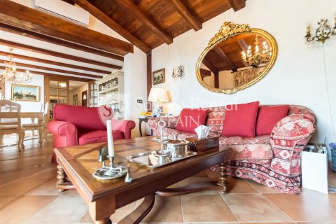 Сasa de 5 dormitorios en venta en Lloret de Mar, Gerona, Cataluña, Spain № 6769 - foto 10
