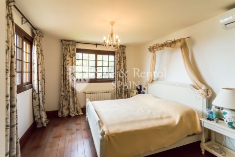 Сasa de 5 dormitorios en venta en Lloret de Mar, Gerona, Cataluña, Spain № 6769 - foto 21