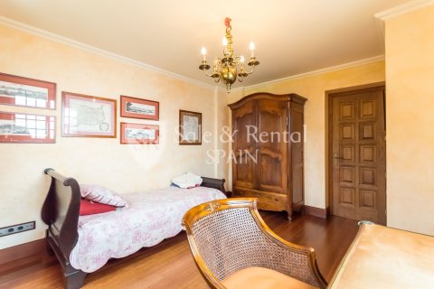 Сasa de 5 dormitorios en venta en Lloret de Mar, Gerona, Cataluña, Spain № 6769 - foto 20