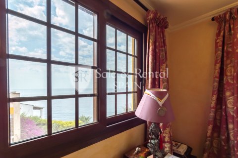 Сasa de 5 dormitorios en venta en Lloret de Mar, Gerona, Cataluña, Spain № 6769 - foto 18