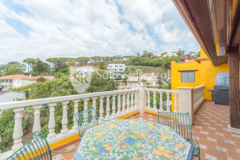 Сasa de 5 dormitorios en venta en Lloret de Mar, Gerona, Cataluña, Spain № 6769 - foto 4