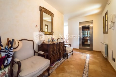 Сasa de 5 dormitorios en venta en Lloret de Mar, Gerona, Cataluña, Spain № 6769 - foto 15
