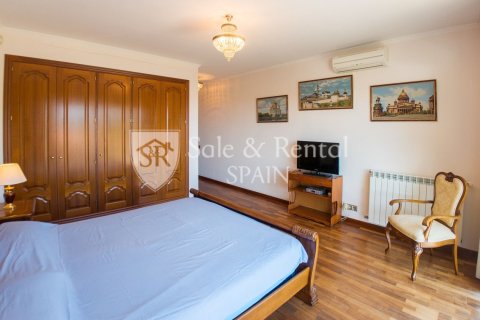 Сasa de 6 dormitorios en venta en Platja D'aro, Gerona, Cataluña, Spain № 6771 - foto 26