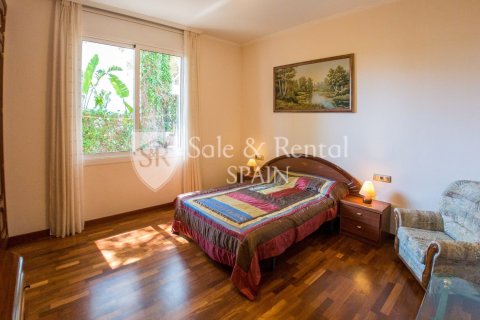 Сasa de 6 dormitorios en venta en Platja D'aro, Gerona, Cataluña, Spain № 6771 - foto 22