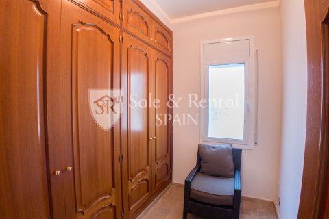 Сasa de 6 dormitorios en venta en Platja D'aro, Gerona, Cataluña, Spain № 6771 - foto 15
