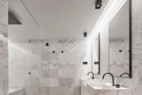 Купить квартиру в Барселона, Испания с 2 спальни, 126м², № 8535 - фото 15
