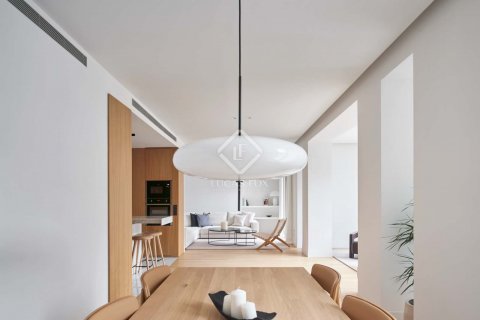 Купить квартиру в Барселона, Испания с 2 спальни, 126м², № 8535 - фото 3
