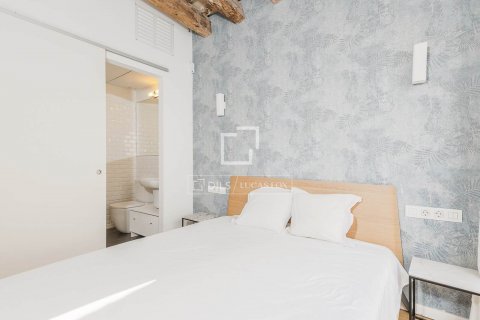 Apartamento de 2 dormitorios en venta en Barcelona, Cataluña, Spain № 8532 - foto 26