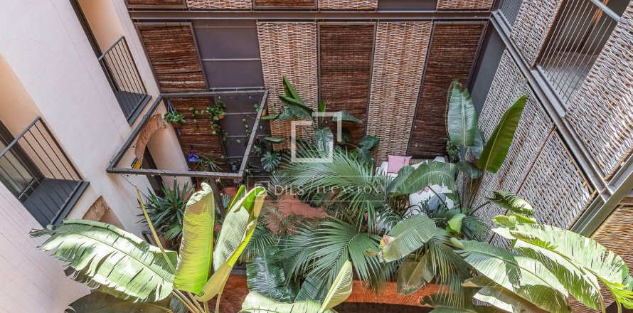 Apartamento de 2 dormitorios en venta en Barcelona, Cataluña, Spain № 8532