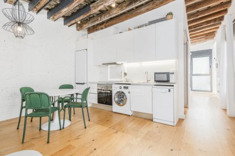 Apartamento de 2 dormitorios en venta en Barcelona, Cataluña, Spain № 8532 - foto 8