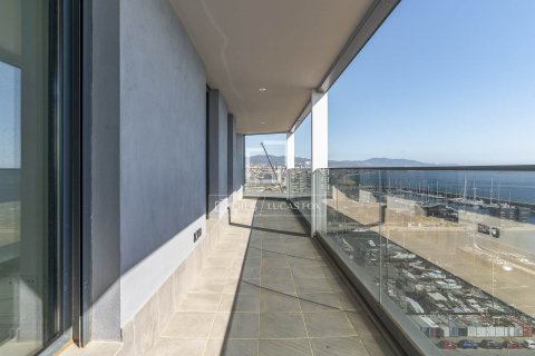 Apartamento de 3 dormitorios en venta en Barcelona, Cataluña, Spain № 8536