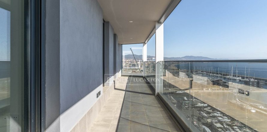 3 bedrooms apartment for sale in Barcelona, Catalonia, Spain № 8536