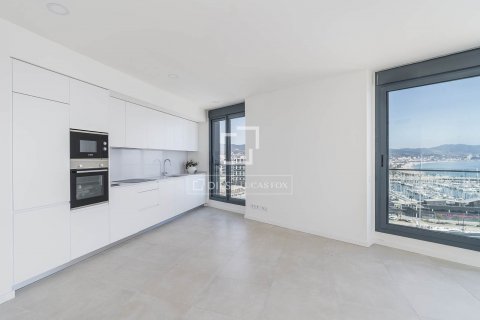 3 bedrooms apartment for sale in Barcelona, Catalonia, Spain № 8536 - photo 9