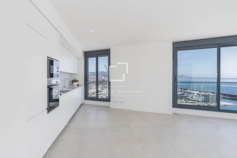 3 bedrooms apartment for sale in Barcelona, Catalonia, Spain № 8536 - photo 11