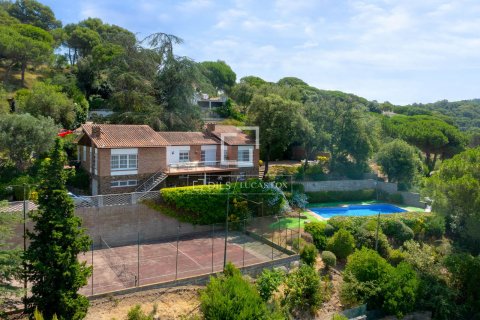 Villa de 5 dormitorios en venta en Vallromanes, Barcelona, Cataluña, Spain № 8530