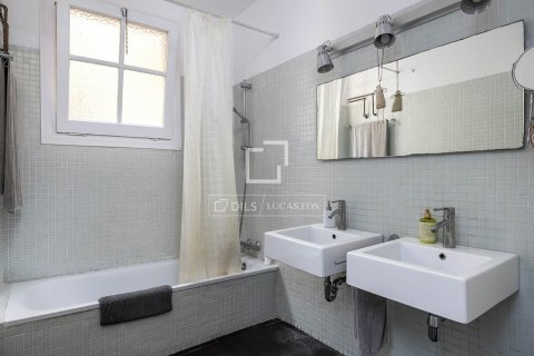 Купить квартиру в Барселона, Испания с 3 спальни, 118м², № 8533 - фото 13