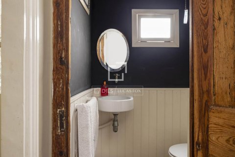 Купить квартиру в Барселона, Испания с 3 спальни, 118м², № 8533 - фото 21