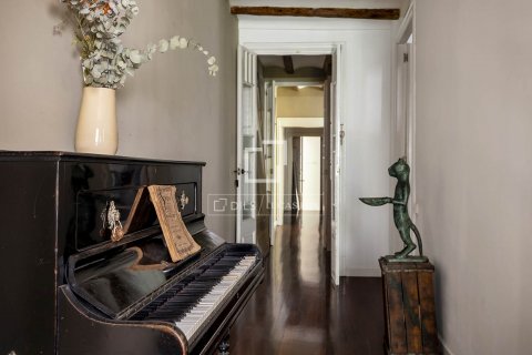Купить квартиру в Барселона, Испания с 3 спальни, 118м², № 8533 - фото 9