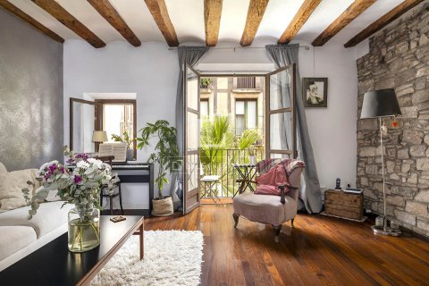 Apartamento de 3 dormitorios en venta en Barcelona, Cataluña, Spain № 8533