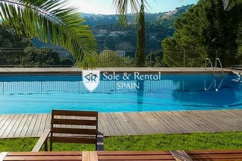 4 bedrooms house for sale in Lloret de Mar, Girona, Catalonia, Spain № 6668 - photo 2