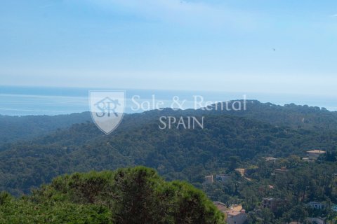 Сasa de 3 dormitorios en venta en Lloret de Mar, Gerona, Cataluña, Spain № 6666 - foto 26