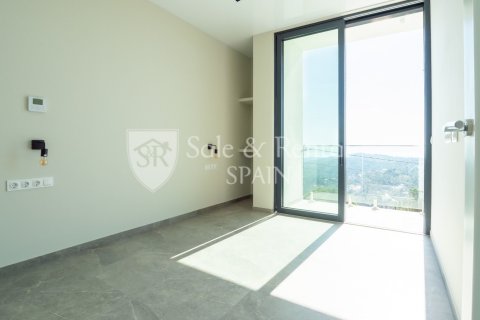 Сasa de 3 dormitorios en venta en Lloret de Mar, Gerona, Cataluña, Spain № 6666 - foto 21