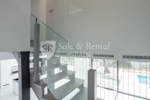 Сasa de 3 dormitorios en venta en Lloret de Mar, Gerona, Cataluña, Spain № 6666 - foto 16