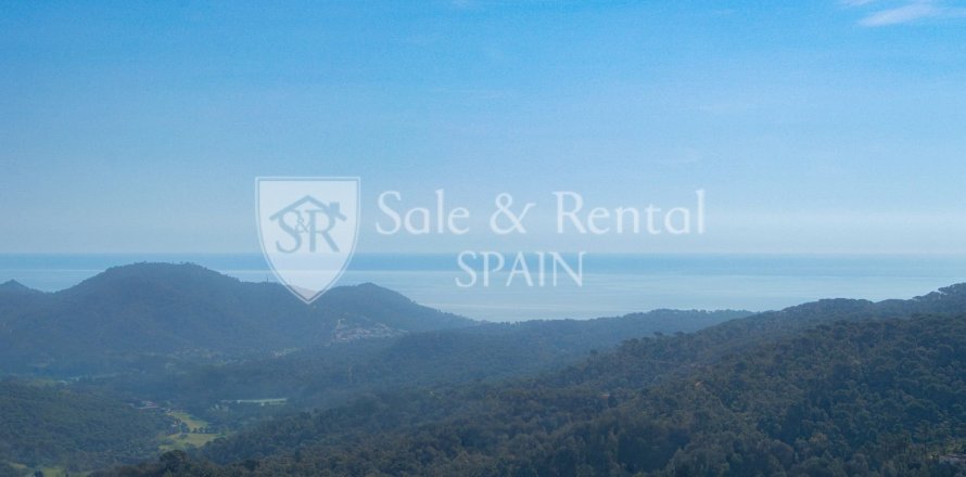Сasa de 3 dormitorios en venta en Lloret de Mar, Gerona, Cataluña, Spain № 6666
