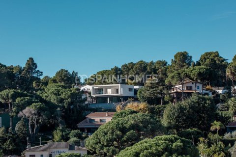 Villa de 5 dormitorios en venta en Barcelona, Cataluña, Spain № 1302 - foto 13