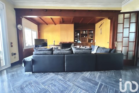 Villa de 6 dormitorios en venta en Pineda de Mar, Barcelona, Cataluña, Spain № 5015 - foto 5