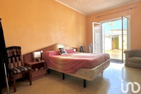 Villa de 6 dormitorios en venta en Pineda de Mar, Barcelona, Cataluña, Spain № 5015 - foto 12