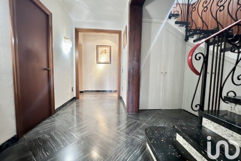 Villa de 6 dormitorios en venta en Pineda de Mar, Barcelona, Cataluña, Spain № 5015 - foto 4