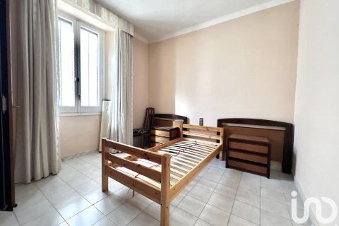 Villa de 6 dormitorios en venta en Pineda de Mar, Barcelona, Cataluña, Spain № 5015 - foto 20