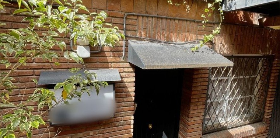 Коммерческая недвижимость с 1 спальней в Барселоне, Каталония, Испания № 5014