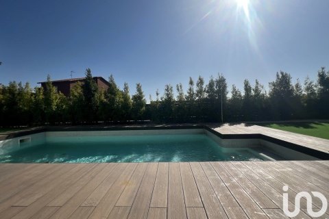 Сasa de 5 dormitorios en venta en Sant Andreu de Llavaneres, Barcelona, Cataluña, Spain № 5013 - foto 28