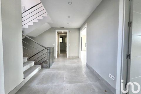 Сasa de 5 dormitorios en venta en Sant Andreu de Llavaneres, Barcelona, Cataluña, Spain № 5013 - foto 7