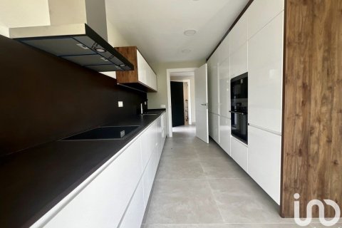 Сasa de 5 dormitorios en venta en Sant Andreu de Llavaneres, Barcelona, Cataluña, Spain № 5013 - foto 4